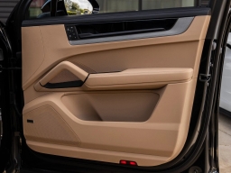 Porsche Cayenne E-Hybrid AWD 2026