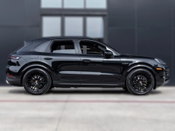 Porsche Cayenne E-Hybrid AWD 2026