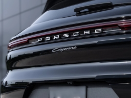 Porsche Cayenne E-Hybrid AWD 2026