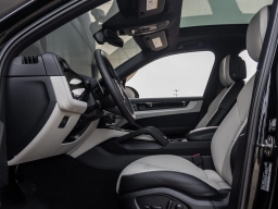 Porsche Cayenne E-Hybrid AWD 2026