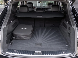 Porsche Cayenne E-Hybrid AWD 2026