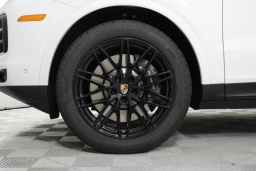 Porsche Cayenne E-Hybrid AWD 2026