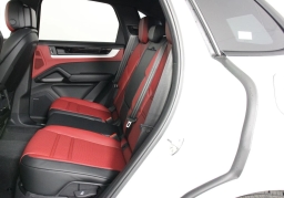 Porsche Cayenne E-Hybrid AWD 2026