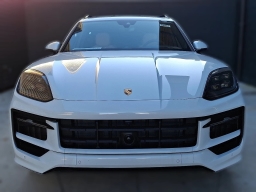 Porsche Cayenne E-Hybrid AWD 2026