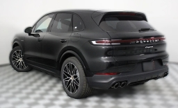 Porsche Cayenne E-Hybrid AWD 2026