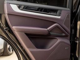 Porsche Cayenne E-Hybrid AWD 2026