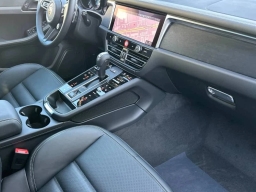 Porsche Macan GTS AWD 2026