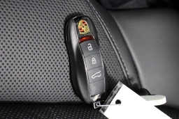 Porsche Macan GTS AWD 2026