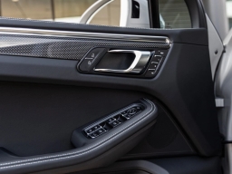 Porsche Macan GTS AWD 2026