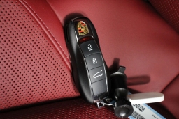 Porsche Macan GTS AWD 2026