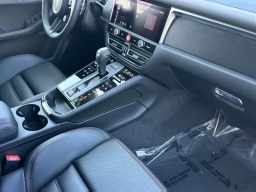 Porsche Macan GTS AWD 2026