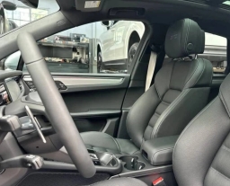 Porsche Macan GTS AWD 2026
