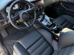 Porsche Macan GTS AWD 2026