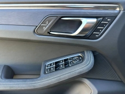 Porsche Macan GTS AWD 2026