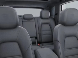 Porsche Cayenne GTS AWD 2025