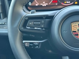 Porsche Cayenne GTS AWD 2026