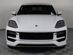 Porsche Cayenne GTS AWD 2026