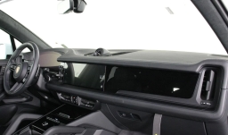 Porsche Cayenne GTS AWD 2026