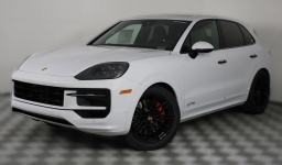 Porsche Cayenne GTS AWD 2026