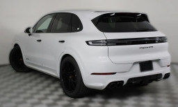 Porsche Cayenne GTS AWD 2026