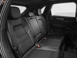 Porsche Cayenne GTS AWD 2026