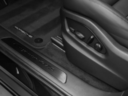 Porsche Cayenne GTS AWD 2026