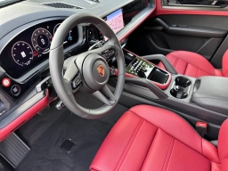 Porsche Cayenne GTS AWD 2026