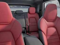 Porsche Cayenne GTS AWD 2026