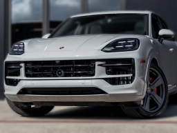 Porsche Cayenne GTS AWD 2026