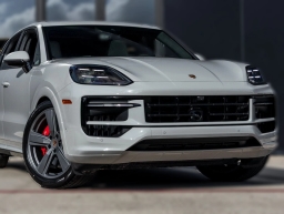 Porsche Cayenne GTS AWD 2026