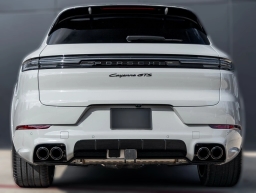 Porsche Cayenne GTS AWD 2026