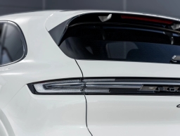 Porsche Cayenne GTS AWD 2026