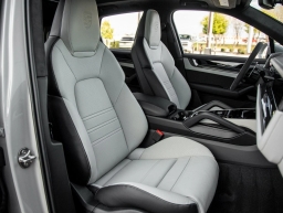 Porsche Cayenne GTS AWD 2026