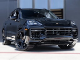 Porsche Cayenne GTS AWD 2026