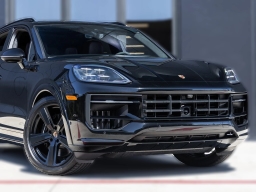 Porsche Cayenne GTS AWD 2026
