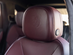 Porsche Cayenne GTS AWD 2026