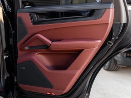 Porsche Cayenne GTS AWD 2026