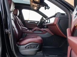 Porsche Cayenne GTS AWD 2026