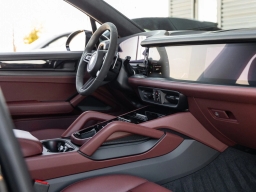 Porsche Cayenne GTS AWD 2026