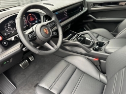 Porsche Cayenne GTS AWD 2026