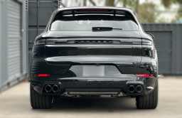 Porsche Cayenne GTS AWD 2026