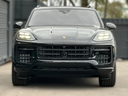 Porsche Cayenne GTS AWD 2026