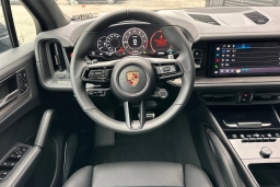 Porsche Cayenne GTS AWD 2026