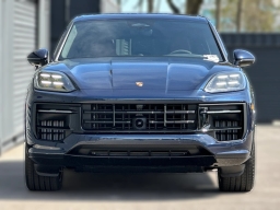 Porsche Cayenne GTS AWD 2026
