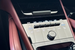 Porsche Cayenne GTS AWD 2026