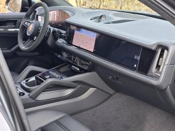 Porsche Cayenne GTS AWD 2026