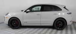 Porsche Cayenne GTS AWD 2026