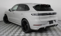 Porsche Cayenne GTS AWD 2026