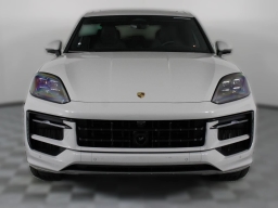 Porsche Cayenne GTS AWD 2026