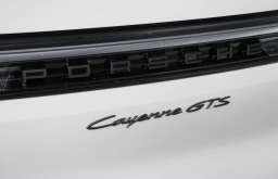Porsche Cayenne GTS AWD 2026